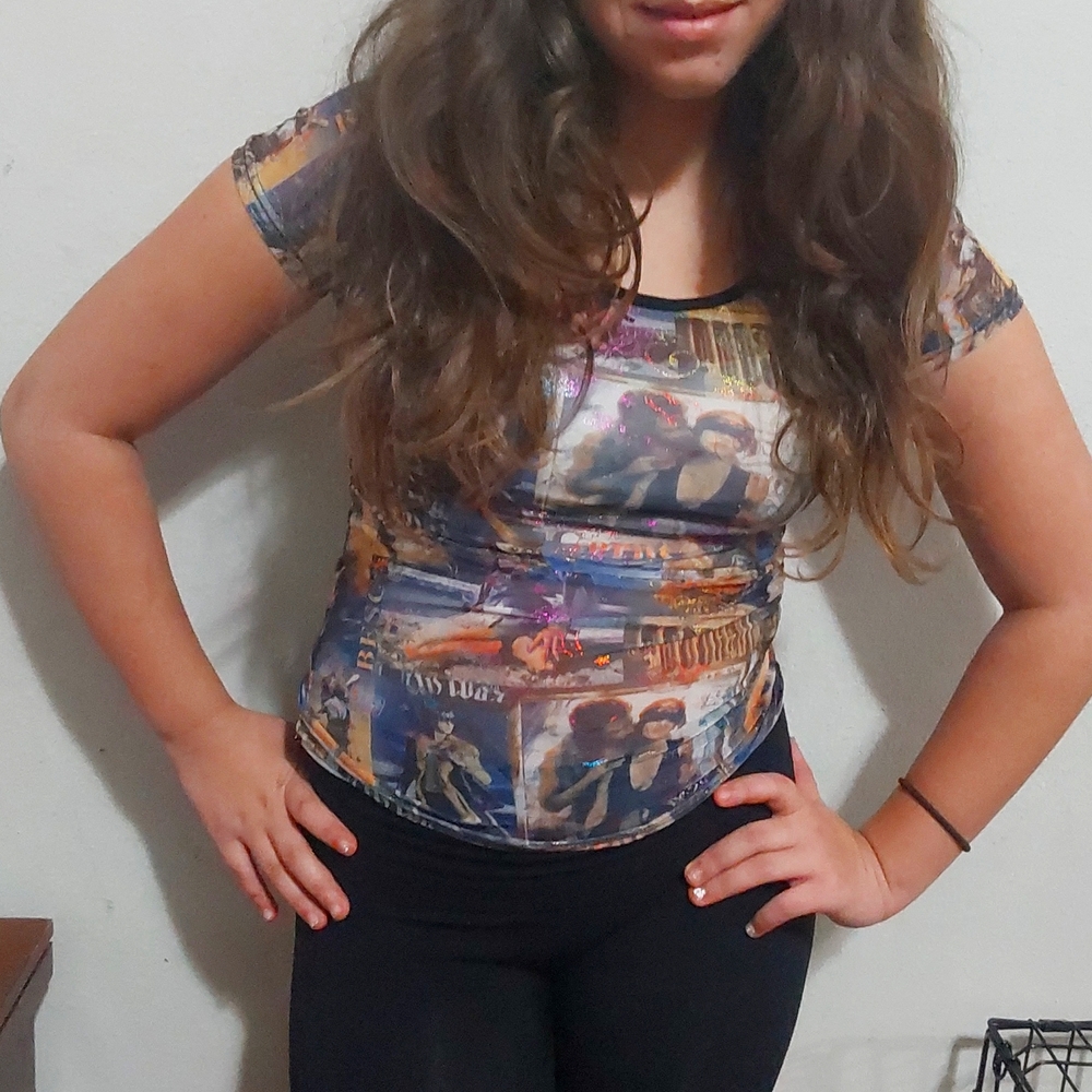 Miss Juli tshirt a small
